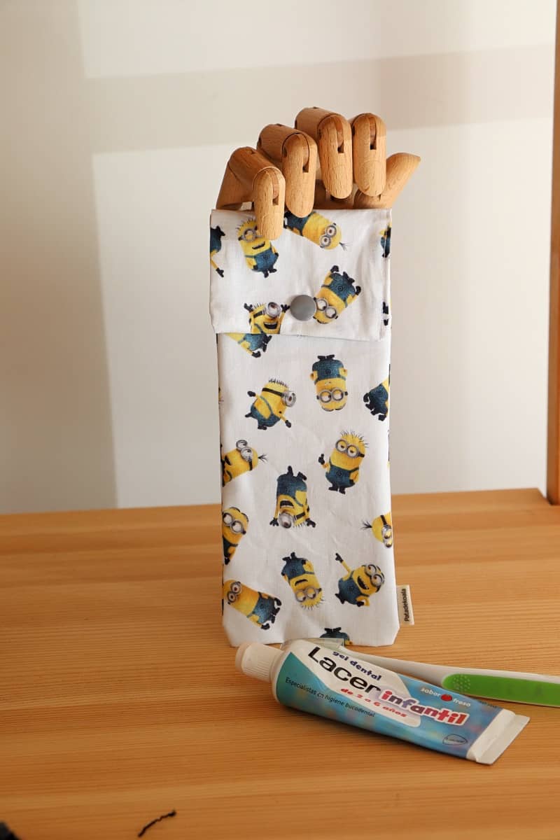 Funda impermeable porta cepillos eléctricos